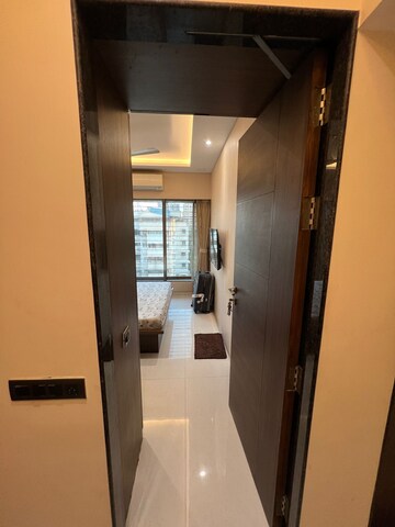 Bedroom in 3 BHK Apartment at Juhu – for Rent