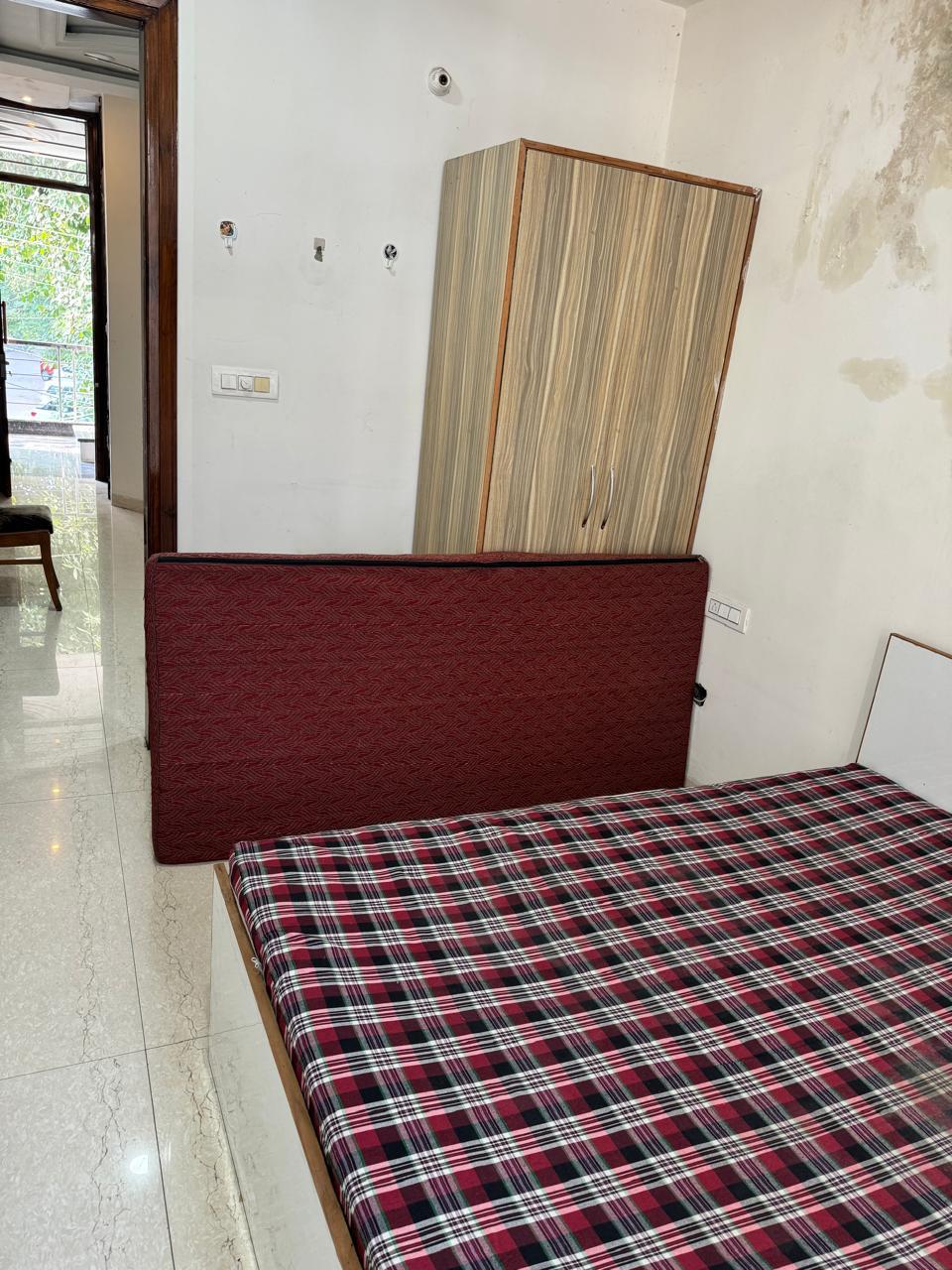 1.5 BHK + Study Room Independent House For Rent in Sector 38