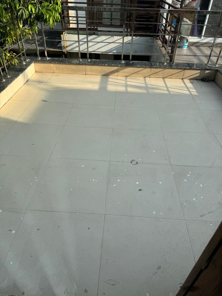 Balcony, sector 38 1.5 Bedroom 700 Sq.Ft. Independent House In Sector 38 Chandigarh 8694271