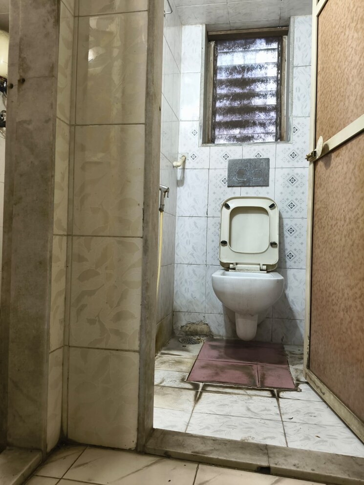 Bathroom, chetan-chs 1 Bedroom 500 Sq.Ft. Apartment In Chembur Mumbai 8694270