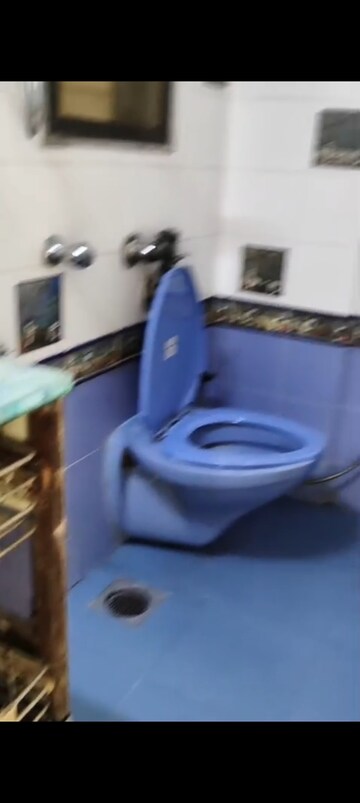 Furnished Amenities in 1 BHK Apartment at Pradnya Apartment Vakola, Vakola – for Rent