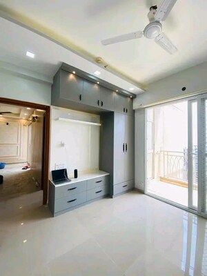 Room in 3 BHK Villa at Sector 10 Greater Noida – for Sale
