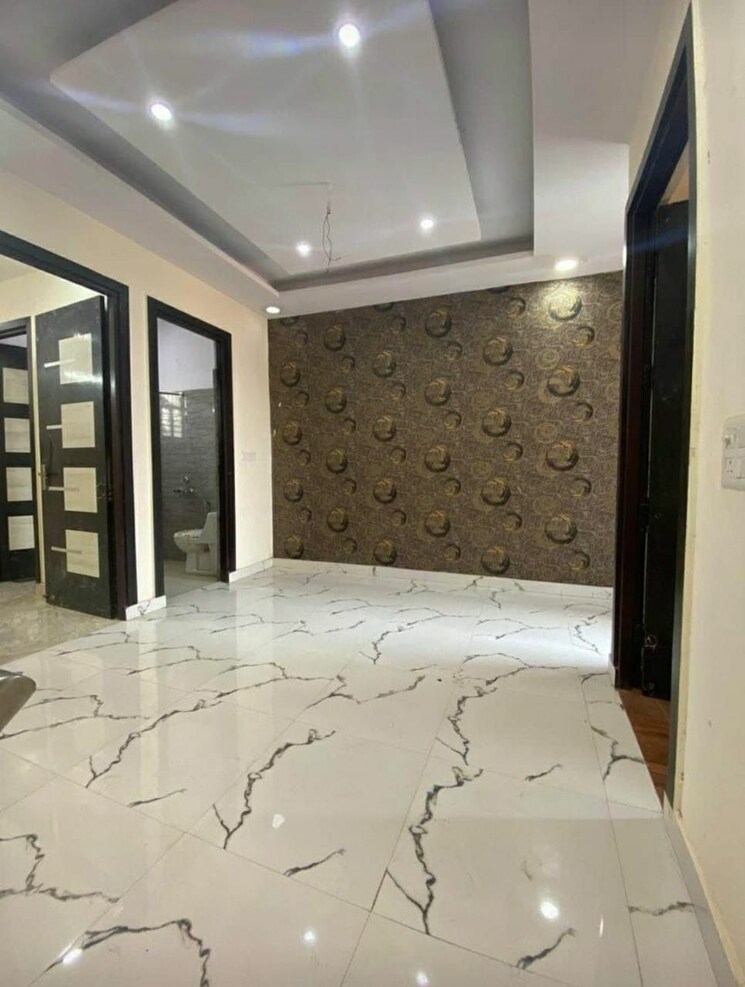 Room, sector 10 greater noida 3 Bedroom 1600 Sq.Ft. Villa In Sector 10 Greater Noida Greater Noida 8694307