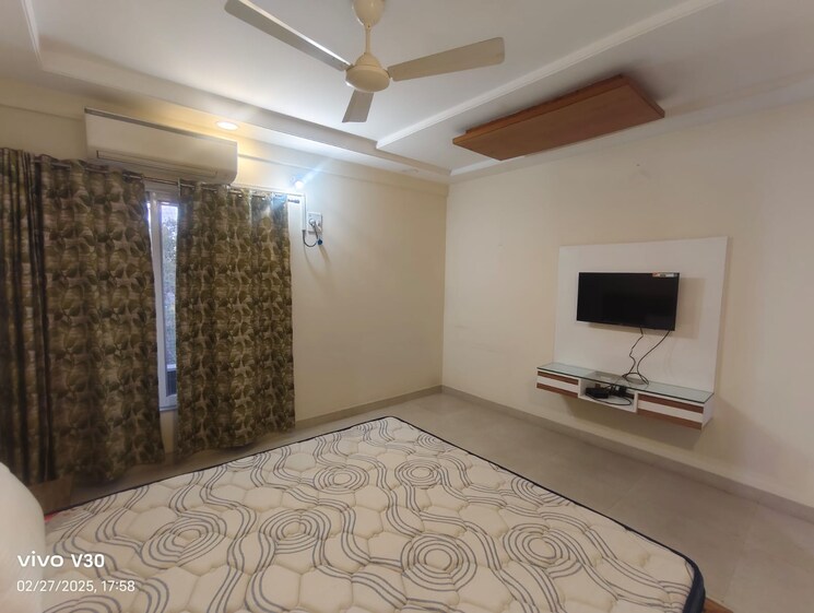 Bedroom, mp nagar 3.5 Bedroom 2000 Sq.Ft. Apartment In Mp Nagar Bhopal 8694313