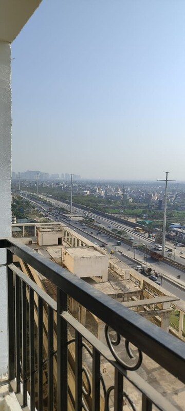 1 BHK Apartment – Exterior View View at Gaur City 2 - 14th Avenue, Sector 16c Greater Noida - for Rent