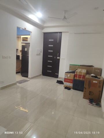 2 BHK Apartment For Rent in Gaur City 7th Avenue, Sector 4 Greater Noida