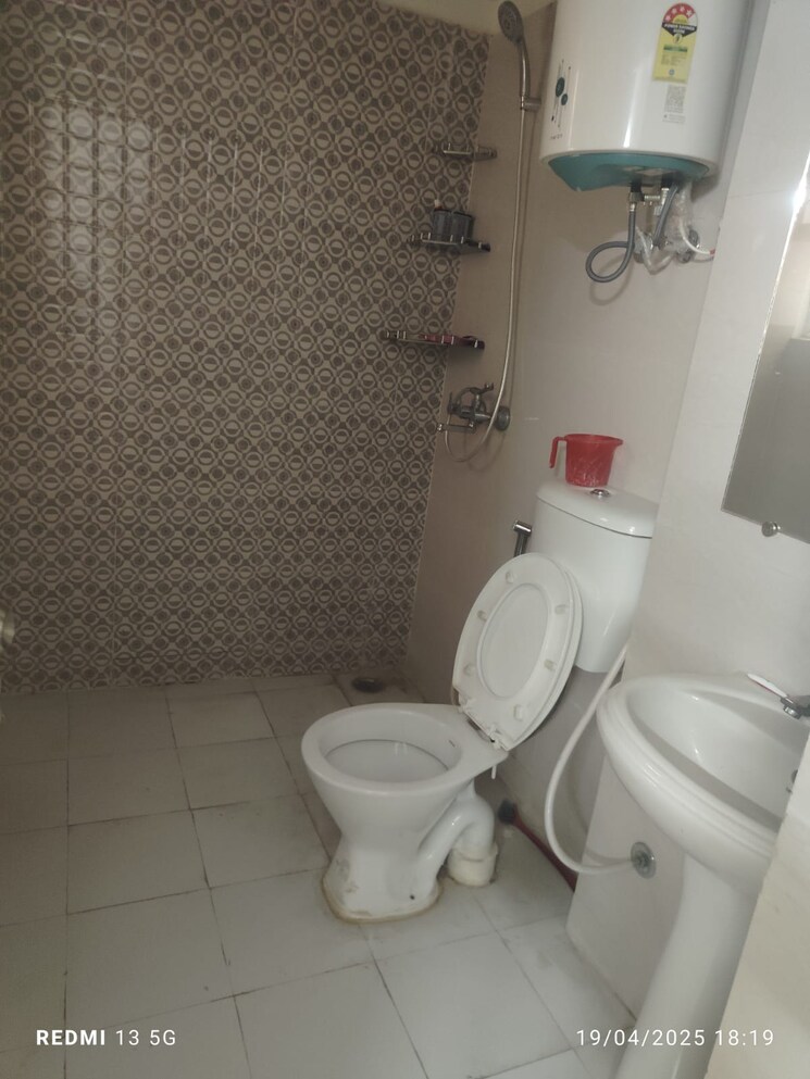 Bathroom, gaur-city-7th-avenue 2 Bedroom 534 Sq.Ft. Apartment In Sector 4 Greater Noida Greater Noida 8694329