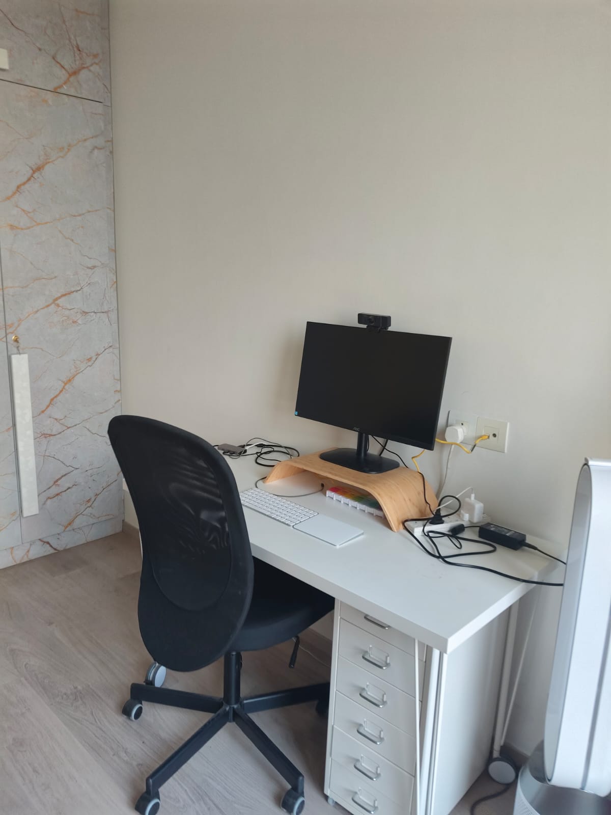 3 BHK Apartment For Rent in Hiranandani Club Meadows