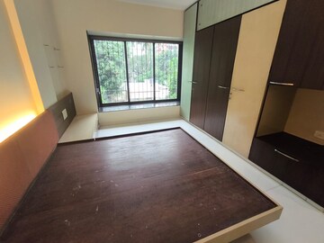 Room in 2 BHK Apartment at RNA Continental, Chembur – for Rent