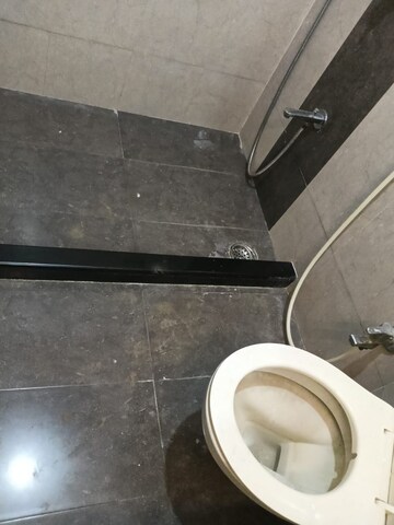 Furnished Amenities in 2 BHK Apartment at Rite Skyluxe, Chembur – for Rent
