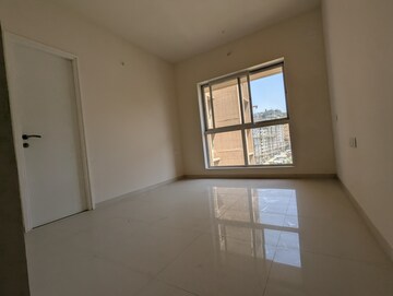 Room in 3 BHK Apartment at Godrej Green Cove, Mahalunge – for Rent