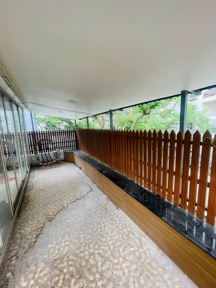 Nearby, nirmaan-aasamant-ll 3 Bedroom 2200 Sq.Ft. Villa In Kondhwa Pune 8694443