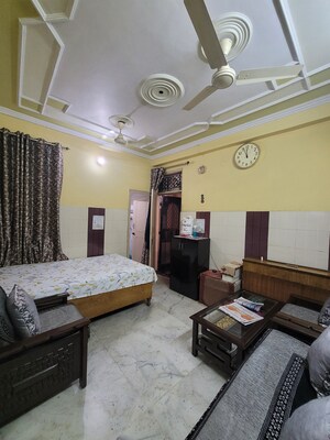 Living Room in 2 BHK Builder Floor at Dilshad Colony – for Sale