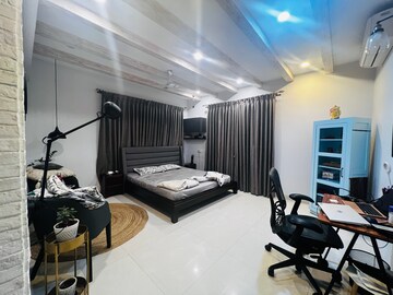 Room in 3.5 BHK Apartment at The Five Summit Address, Whitefield – for Rent