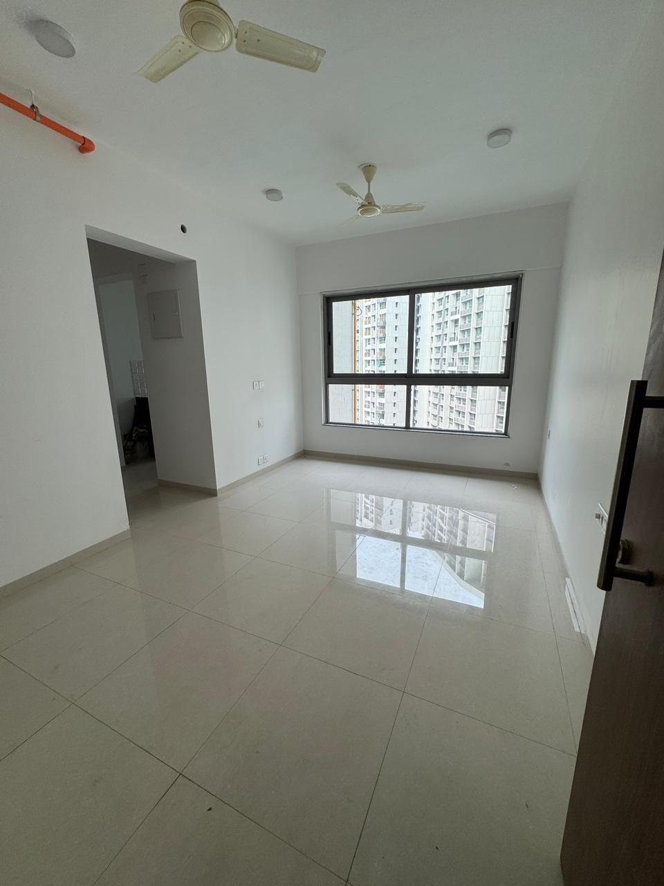2 BHK Apartment For Rent in Kalpataru Immensa