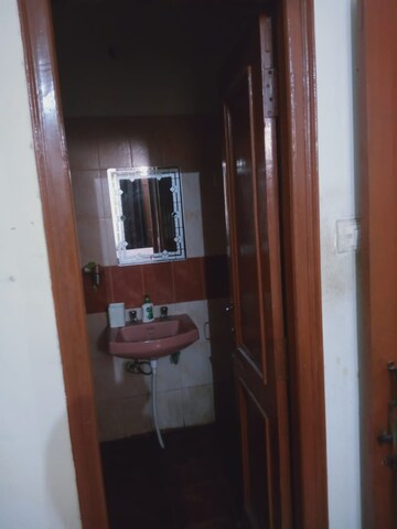 Furnished Amenities in 3 BHK Builder Floor at Dhakoli – for Sale