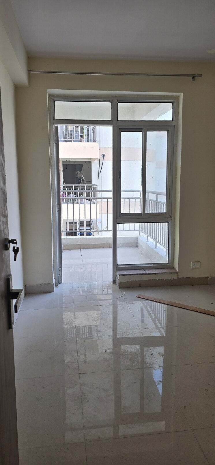 Room, sector 19b dwarka 3 Bedroom 2250 Sq.Ft. Apartment In Sector 19b Dwarka Delhi 8694487