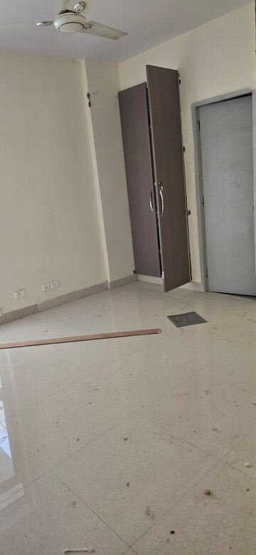 3 BHK Apartment For Rent in Sector 19b Dwarka