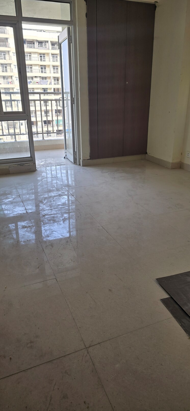 Room, sector 19b dwarka 3 Bedroom 2250 Sq.Ft. Apartment In Sector 19b Dwarka Delhi 8694487