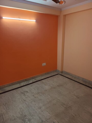 Floor Plan in 2.5 BHK Builder Floor at Mayur Vihar – for Rent