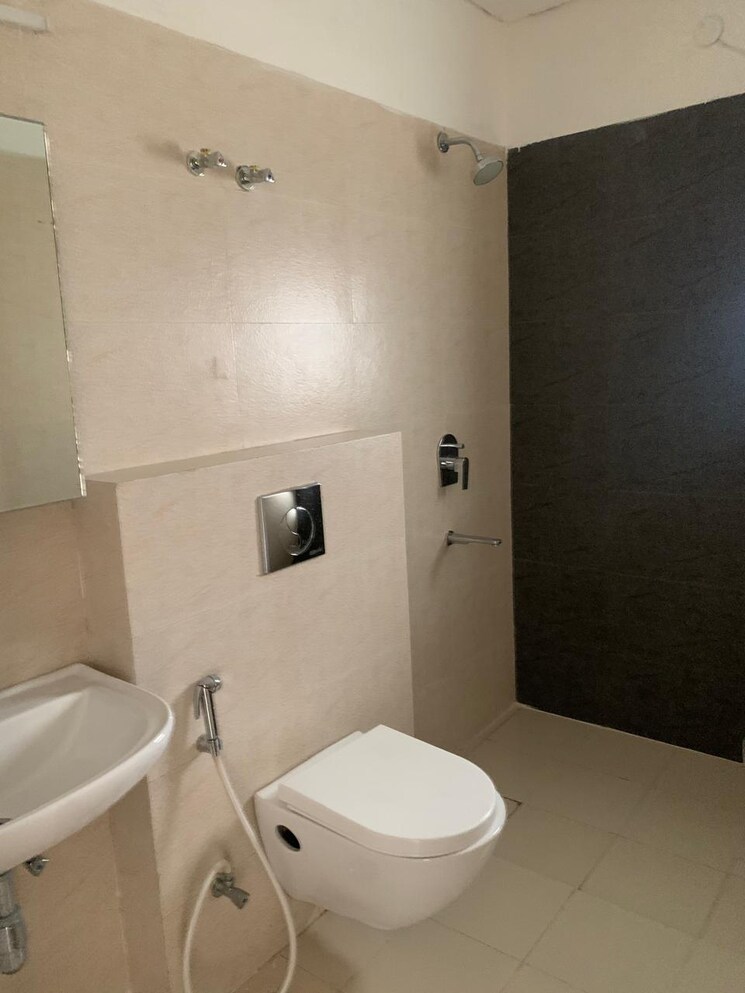 Bathroom, signature-global-andour-height 2 Bedroom 745 Sq.Ft. Apartment In Sector 71 Gurgaon 8694500