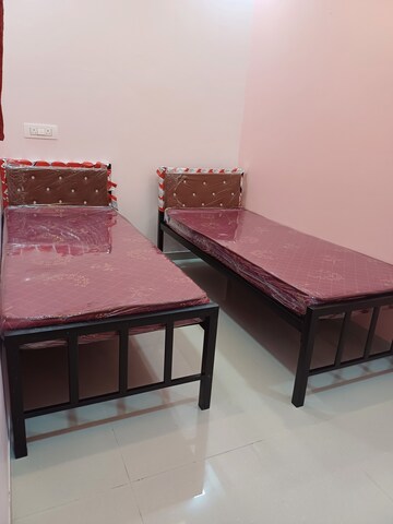  Pg For Rent in Ghansoli