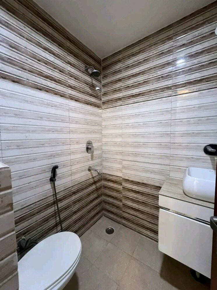 Bathroom, saket 2 Bedroom 800 Sq.Ft. Builder Floor In Saket Delhi 8694517