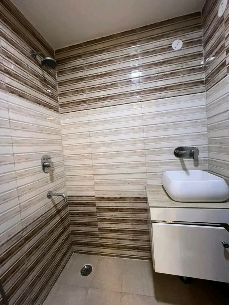 Bathroom, saket 2 Bedroom 800 Sq.Ft. Builder Floor In Saket Delhi 8694517