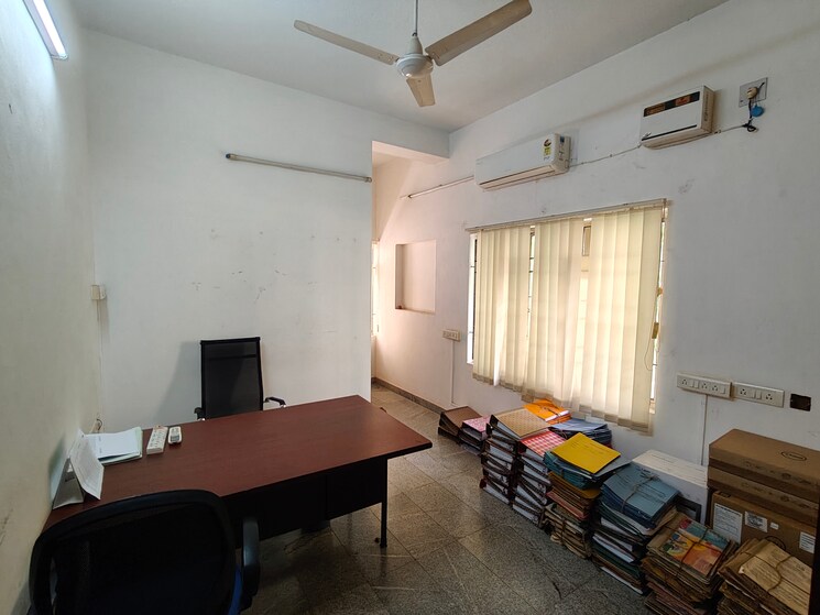 Team Area, kodambakkam Commercial Office Space in IT/SEZ 2500 Sq.Ft. In Kodambakkam Chennai 8694582