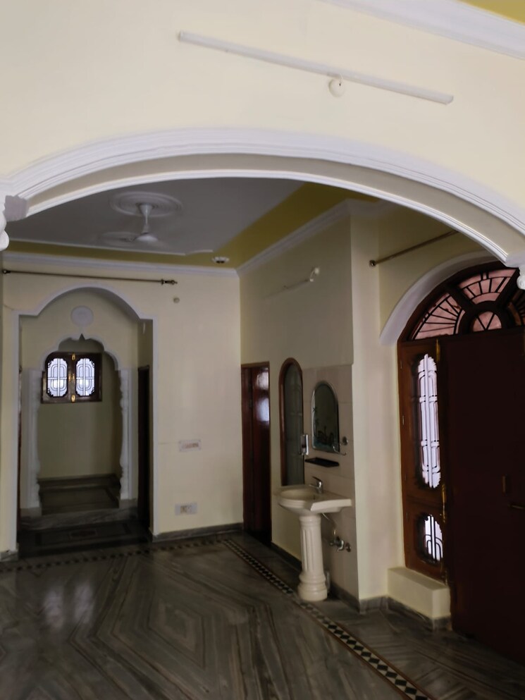 undefined, gomti nagar 3 Bedroom 2152 Sq.Ft. Independent House In Gomti Nagar Lucknow 8694589