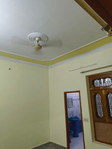 Room in 3 BHK Independent House at Gomti Nagar – for Rent