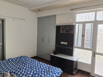 Bedroom in 3 BHK Apartment at Amrapali Silicon City, Sector 76 – for Rent