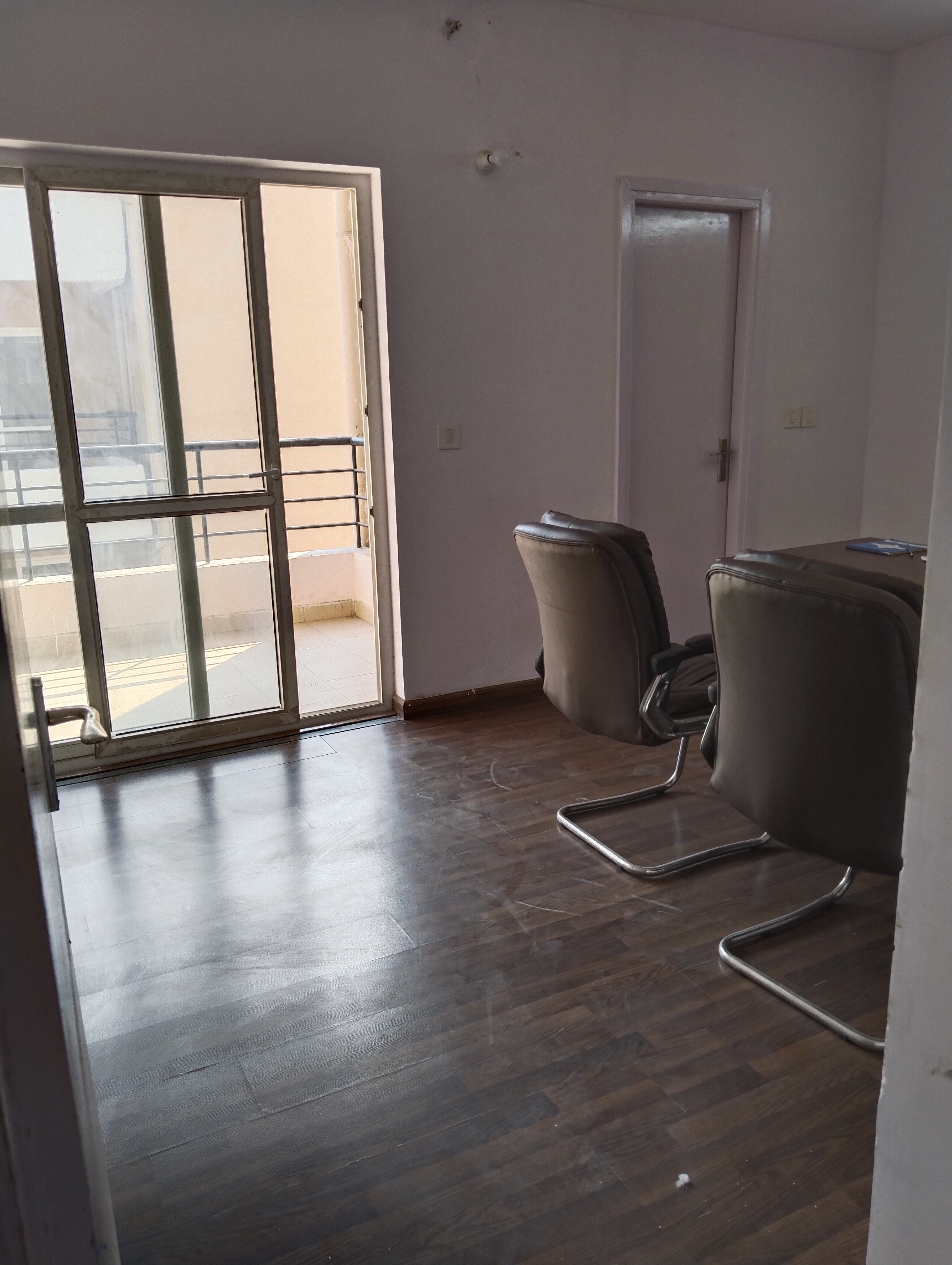 Retail Shop For Sale in Bhumika Apartment Man Mat