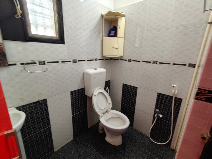 Team Area, vadapalani Commercial Office Space in IT/SEZ 1500 Sq.Ft. In Vadapalani Chennai 8694614