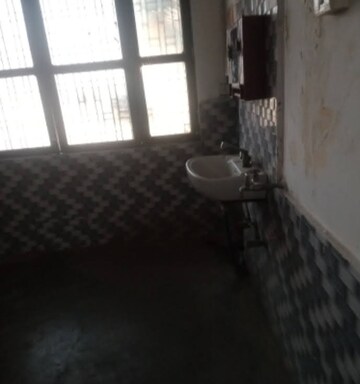 Bedroom in 2 BHK Villa at Aliganj – for Rent