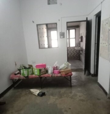Living Room in 2 BHK Villa at Aliganj – for Rent