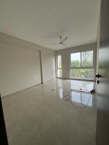 Room in 4 BHK Apartment at Triveni Apartments Model Colony, Model Colony – for Rent