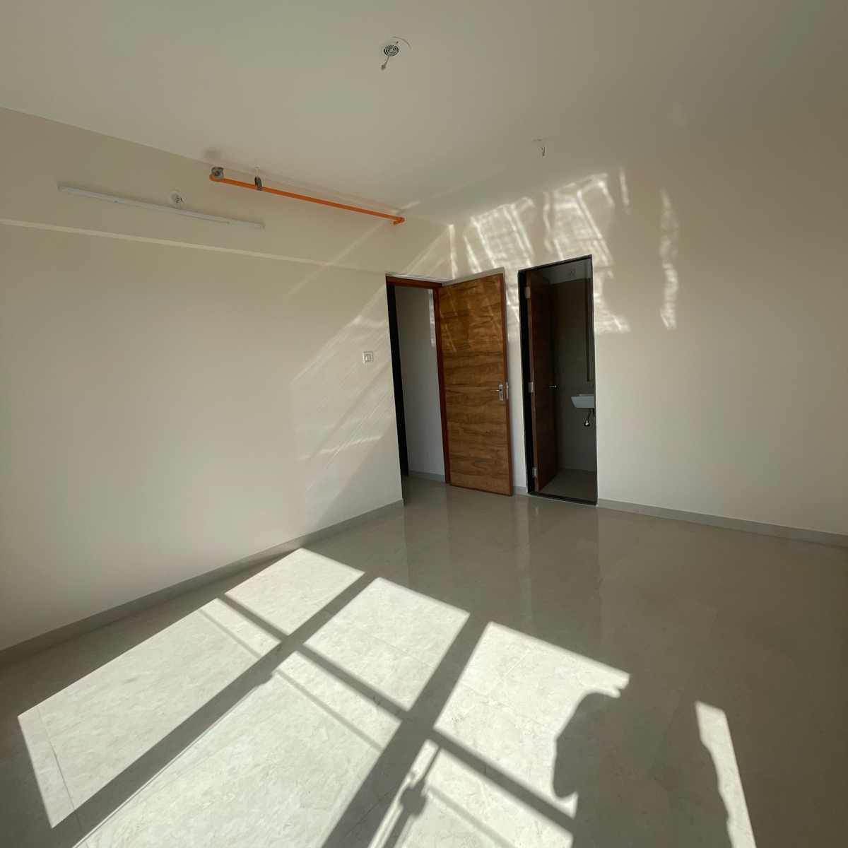 1 BHK Apartment For Sale in Je And Vee Om Trimurti