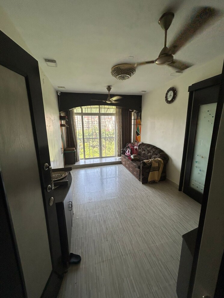 Living Room, evershine-millenium-paradise 1 Bedroom 480 Sq.Ft. Apartment In Kandivali East Mumbai 8694621