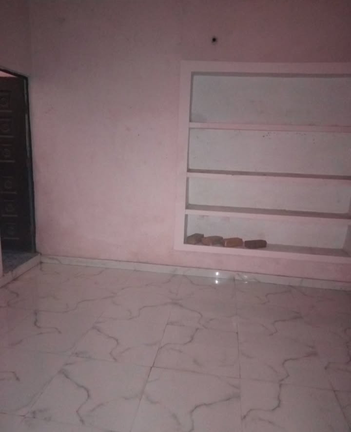 2 BHK + Study Room Villa For Rent in Aliganj