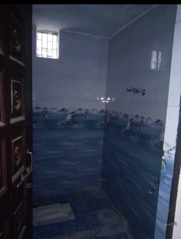 Parking in 2 BHK Villa at Aliganj – for Rent