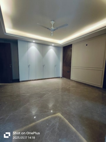Room in 4 BHK Builder Floor at Saket – for Rent