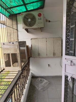 Master Bedroom in 3 BHK Apartment at Unitech Uniworld Gardens, Sector 47 – for Sale