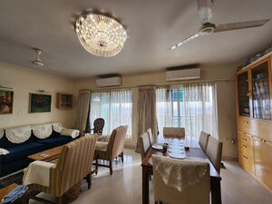 Living Room in 3 BHK Apartment at Unitech Uniworld Gardens, Sector 47 – for Sale