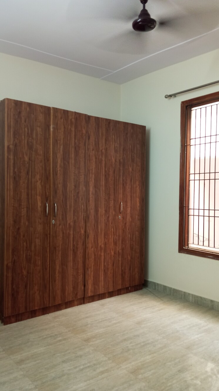 Room, dream-wonder-homes 2 Bedroom 950 Sq.Ft. Builder Floor In Sector 45 Noida 8694782