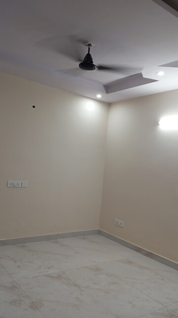 2 BHK Builder Floor For Rent in Dream Wonder Homes, Sector 45