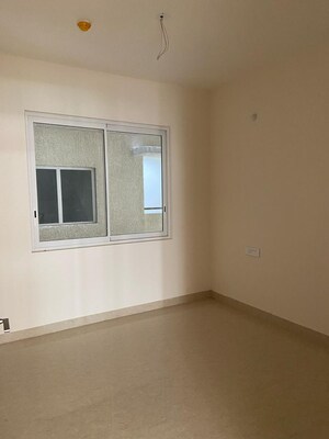 Room in 3 BHK Apartment at Aurobindo The Regent, Kondapur – for Sale