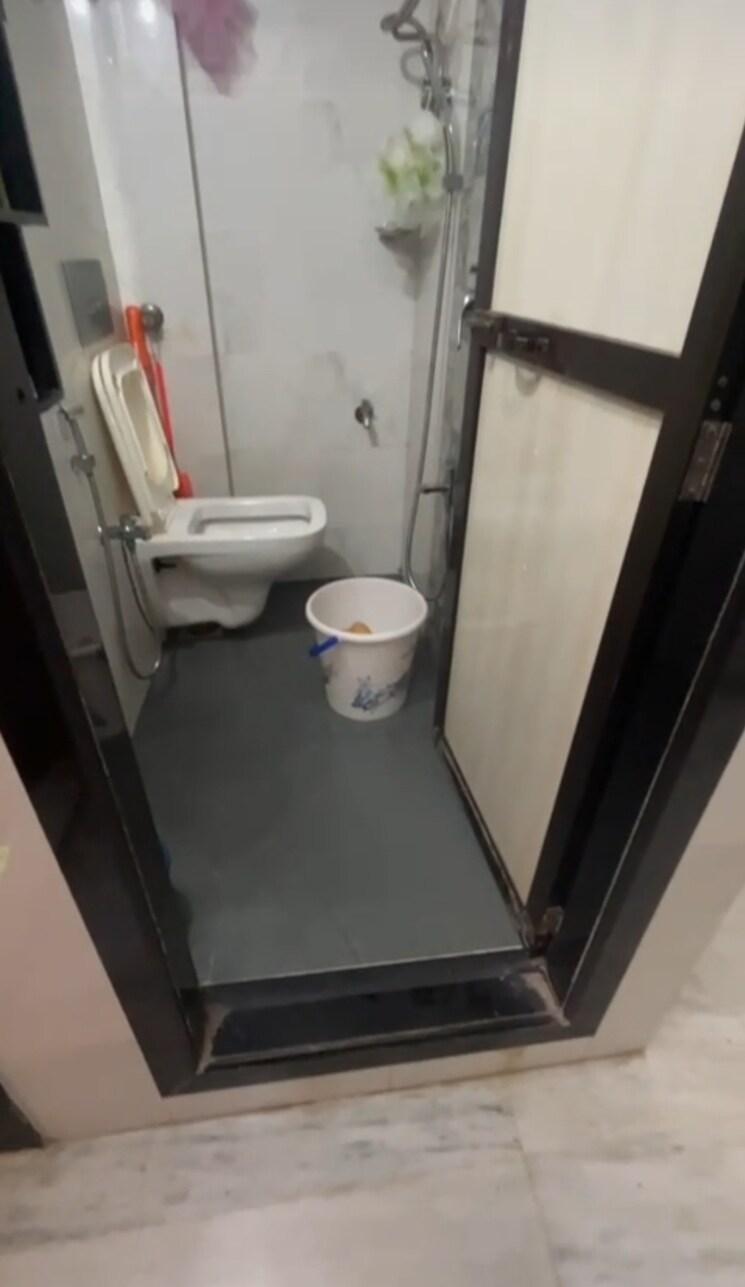 Bathroom, sai-smruti-dadar-east 1 RK 275 Sq.Ft. Apartment In Dadar East Mumbai 8694794