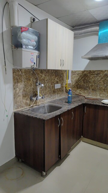 Bathroom in 1 BHK Builder Floor at Paradise Homz, Sector 45 – for Rent