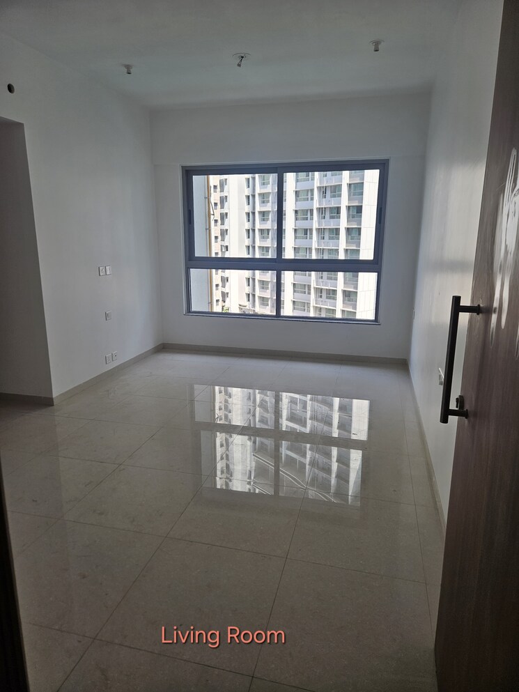 Room, kalpataru-parkcity 1.5 Bedroom 590 Sq.Ft. Apartment In Kolshet Road Thane 8694766